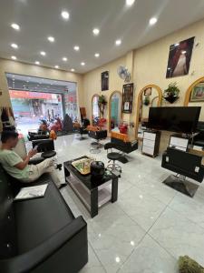 Bán nhà đẹp 105m2 mặt tiền, gần Dương Thị Mười ,quận 12, 3 tầng, nhỉnh 9 tỷ